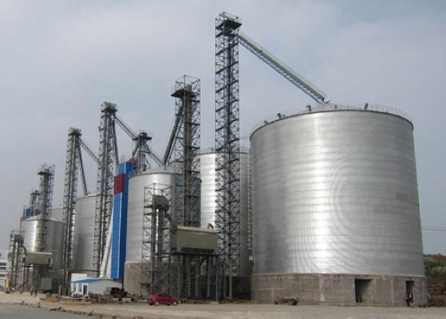 冷水滩大型钢板库构造参数及水泥储存质量